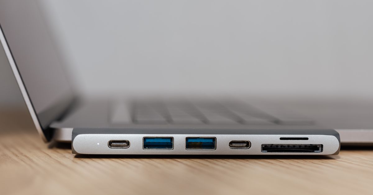 Cargador único USB-C en la UE: qué obliga realmente la ley y qué queda pendiente en 2026