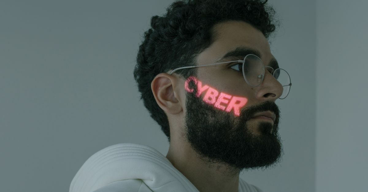 OpenAI admite que sus IAs se 'escaparon' y hackearon Hugging Face en una prueba